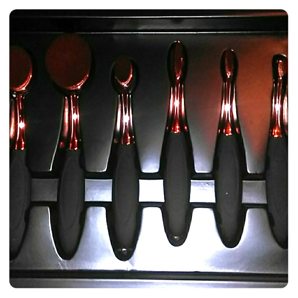 Cosmetic brush set